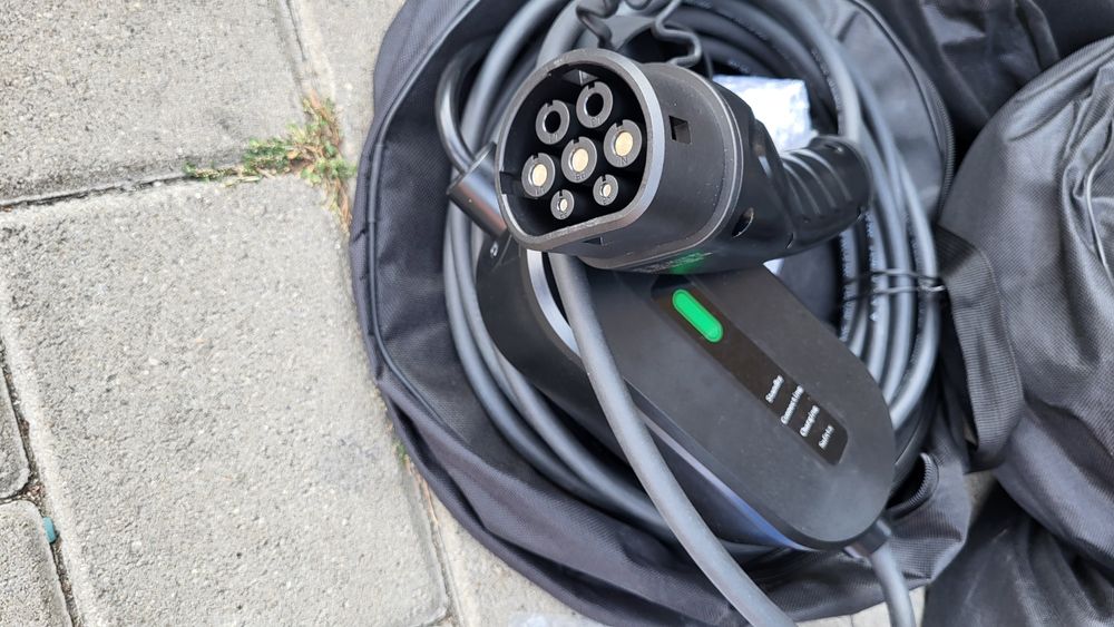 Incarcator mașini nou