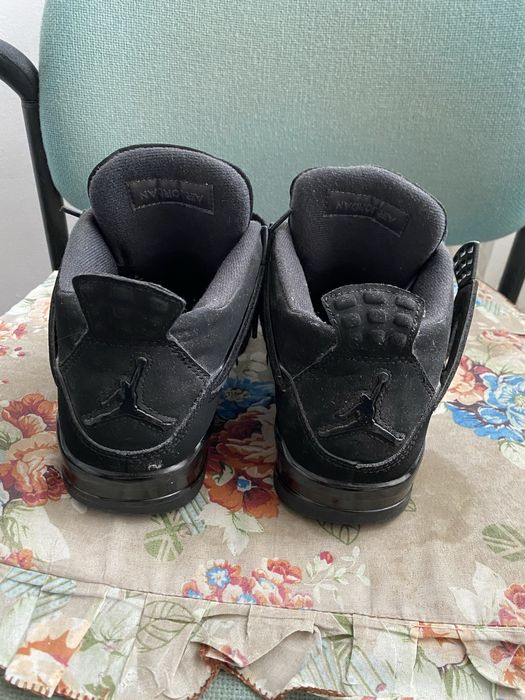 Jordan 4 black cat