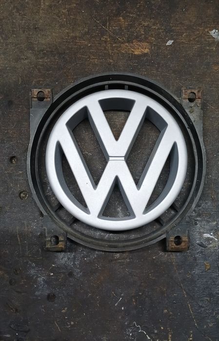 Эмблема Пассат Б3