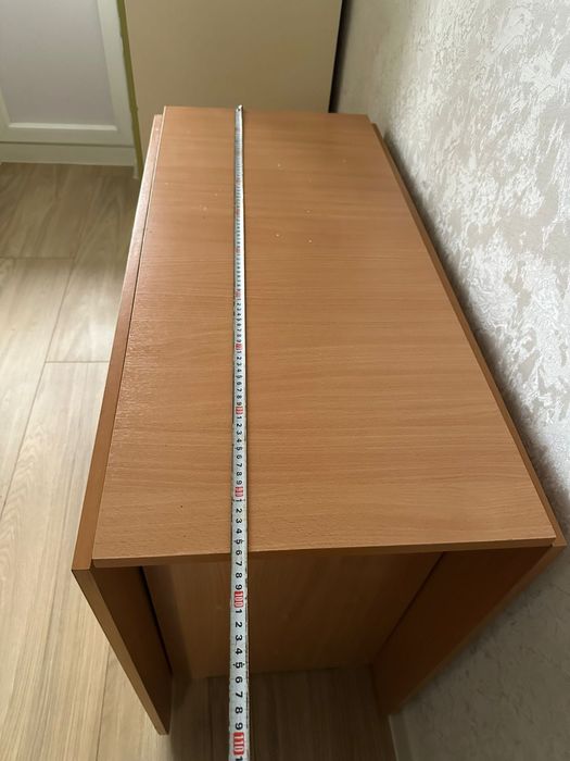 Продам стол для гостинный