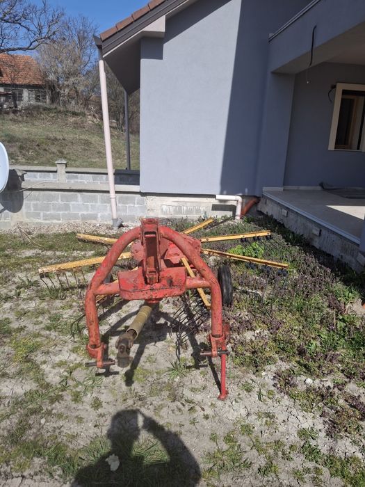 Vînd grebla tip paiangen FAHR 250