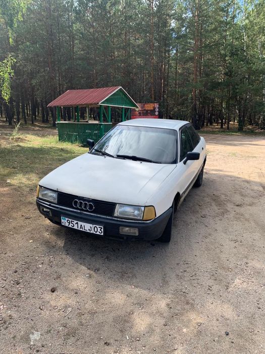 Продам ауди на ходу срочно