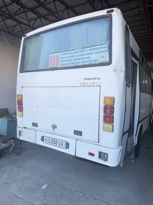 isuzu avtobus sotiladi