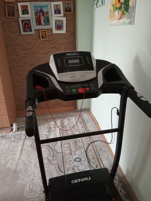 Продам беговую дорожку