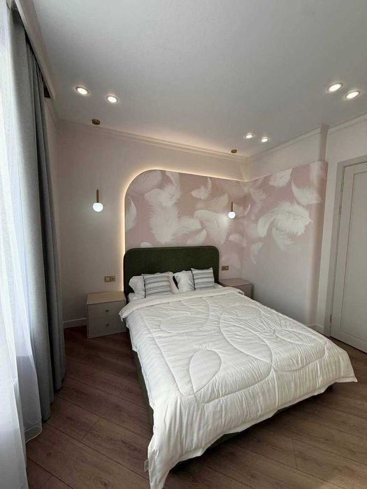 Сдаю срочно новую 3-ком квартиру Рядом Хумо Арена  3/7/10 А3