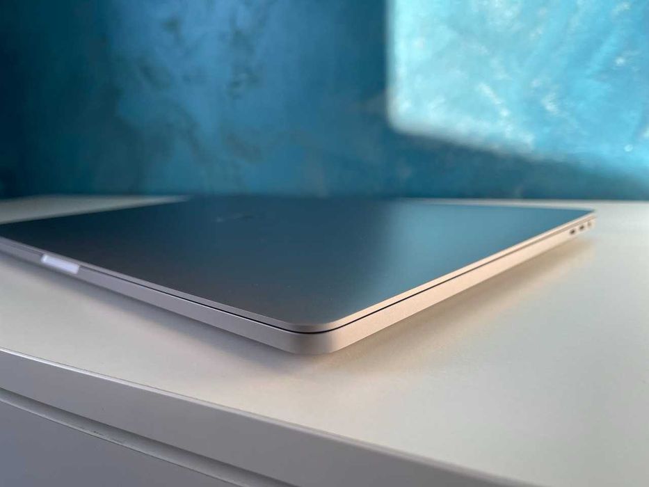 MacBook Pro 16” - Intel Core i9, 64 GB RAM , IMPECABIL