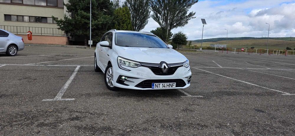 RENAULT Megane