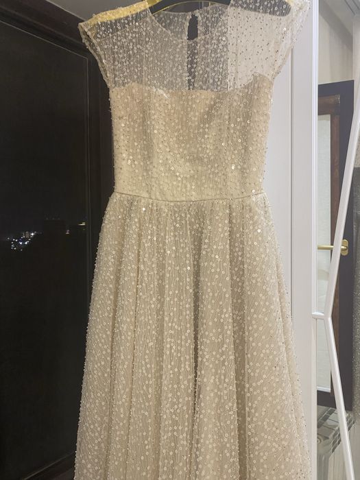 Платье вечерние