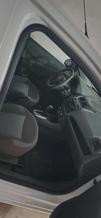 Chevrolet Cobalt 2025 — 4