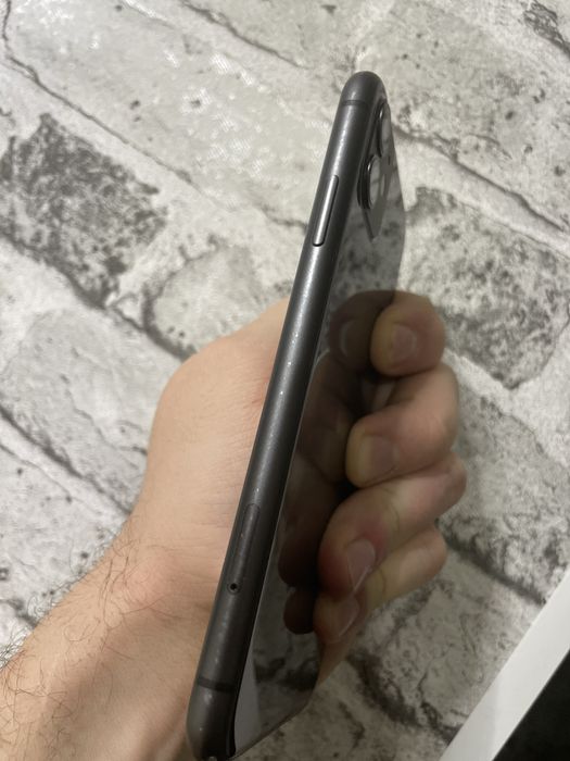 iPhone 11 64gb свежий