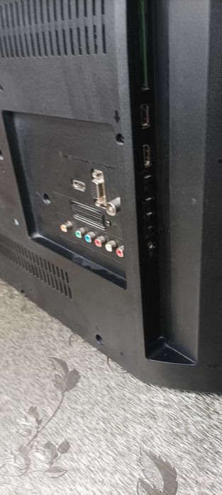 Телевизор TOSHIBA за части 32" Андроид