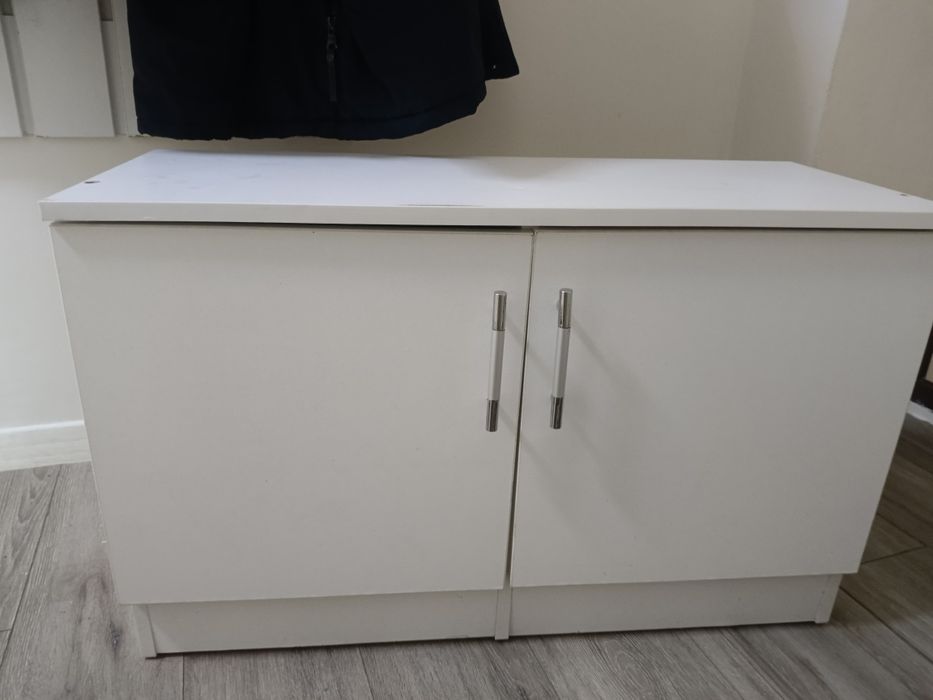 Продается шкаф-обувница