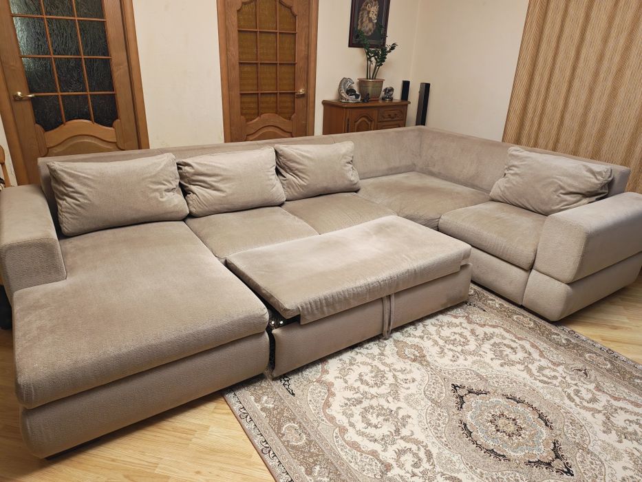 Диван угловой большой
