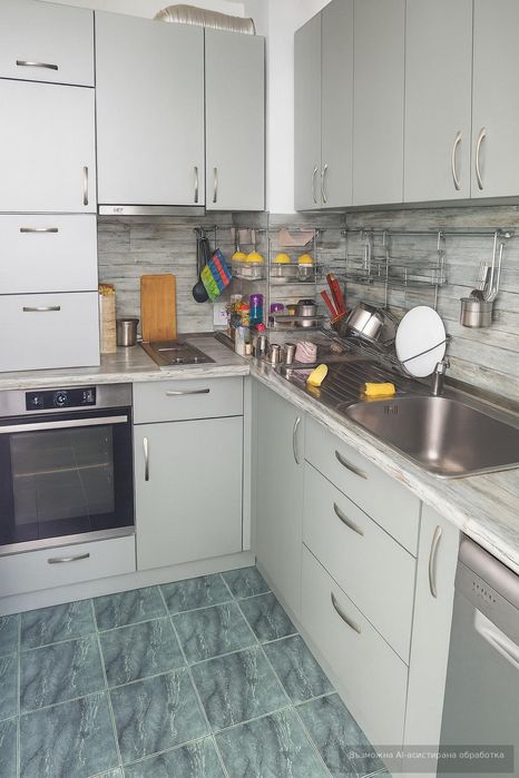 Дава се под наем Двустаен апартамент в Пловдив, Гагарин - 65 кв.м за 381.99 € - Снимка #2