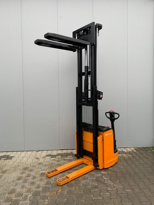 De inchiriat transpalet electric