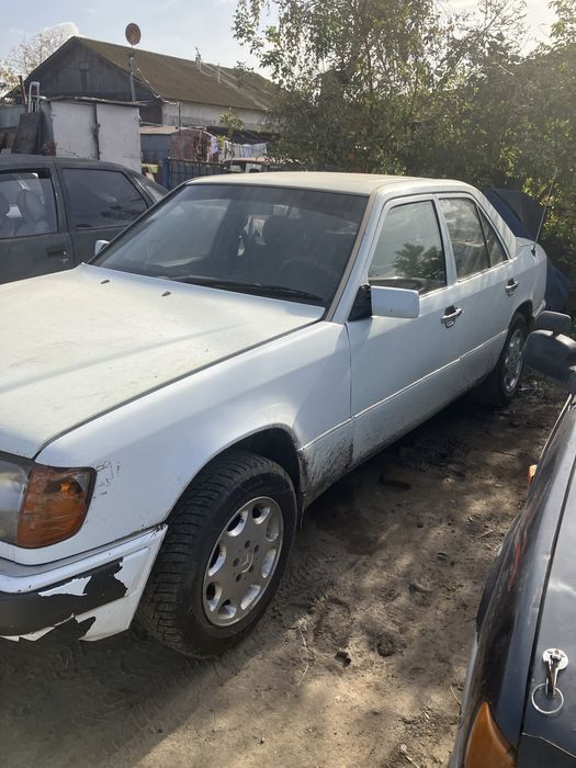 Продам мерседес 124