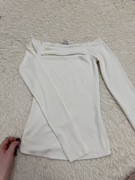 Кофта женская с открытимы плечами