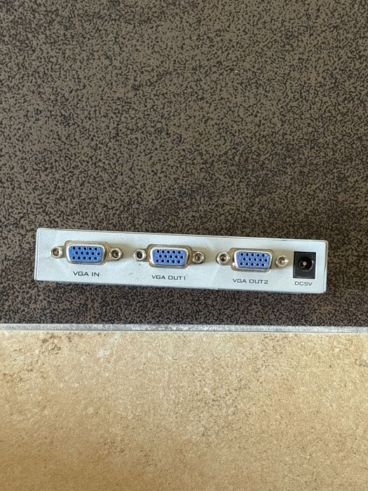 VGA сплиттеры б/у. В рабочем состоянии.