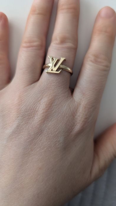 Louis Vuitton кольцо