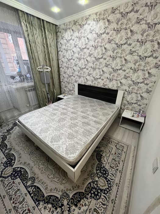 Кровать с матрассом 160*200