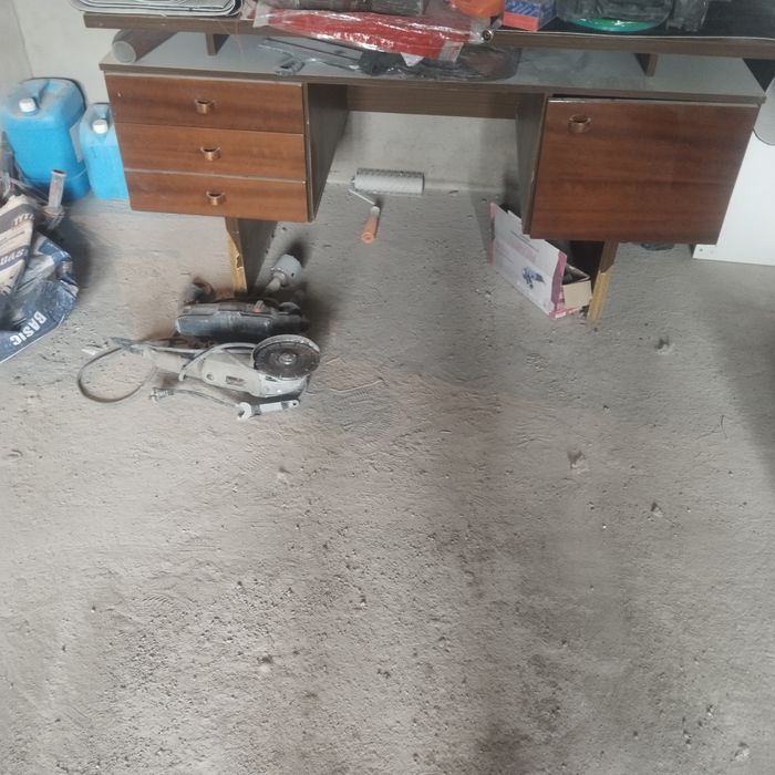 Продаем диван и 2 кресло и стол