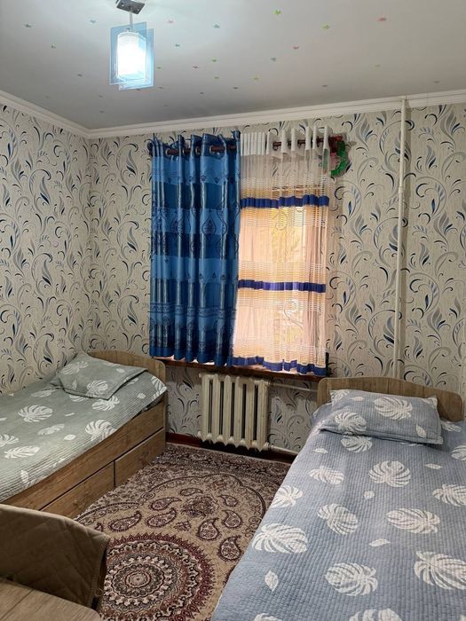 Продаётся в М.Улугбекском р-не Карасу-6 БИЙ 3в4_1_5 Балкон2Х6 80м2