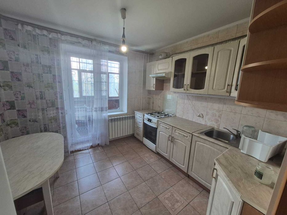 Продам 2ком квартиру в 7 мкр