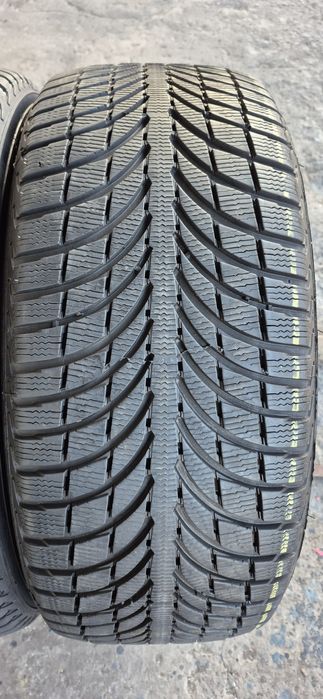 2 anvelope iarna Michelin 255/45/20.Pretul este pe bucata.