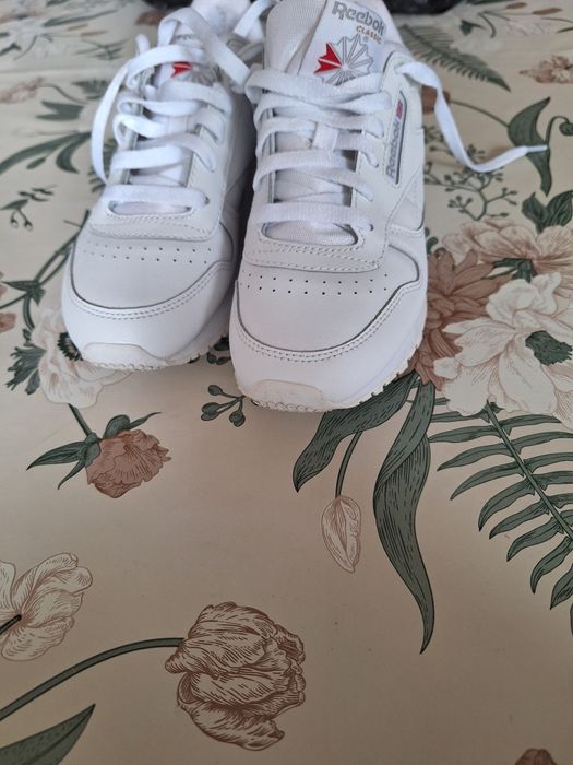 Reebok маратонки