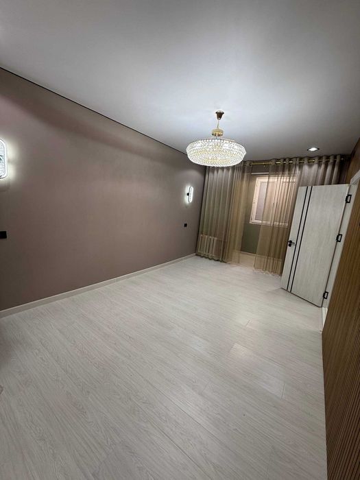 Продается 2х Комнатная массив ФЕРУЗА Мирзо Улугбекский р-н