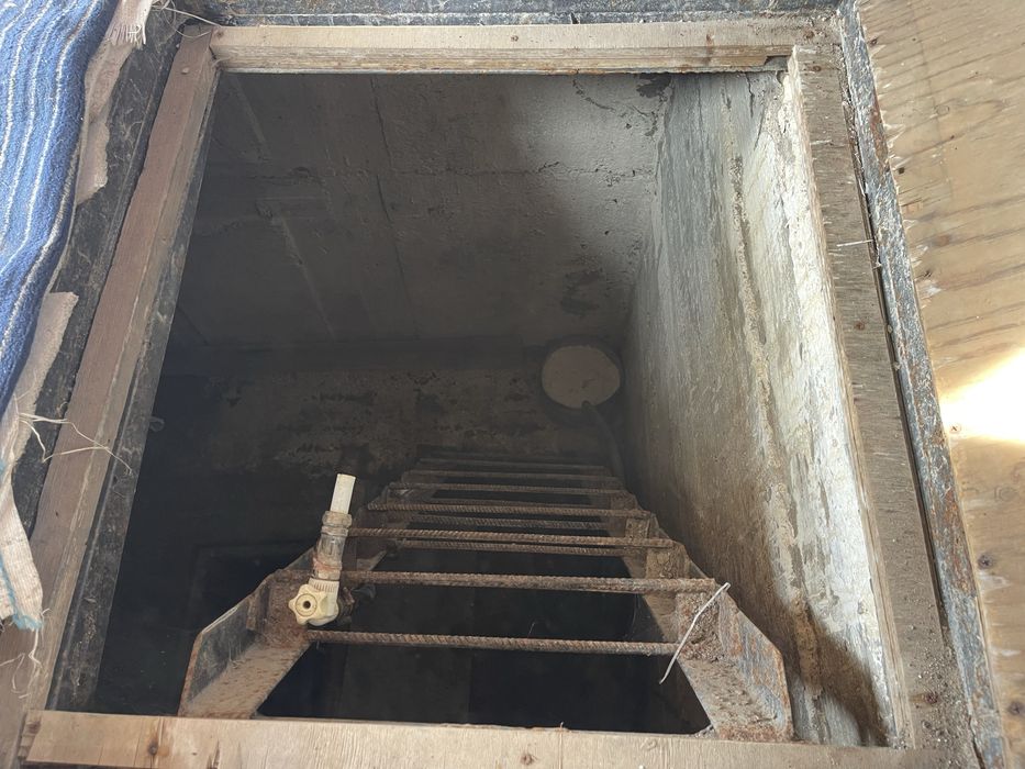 Продам 7 соток в городе — дом + недострой под ваши идеи