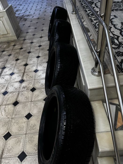 Balon 215/50/17 Delmax