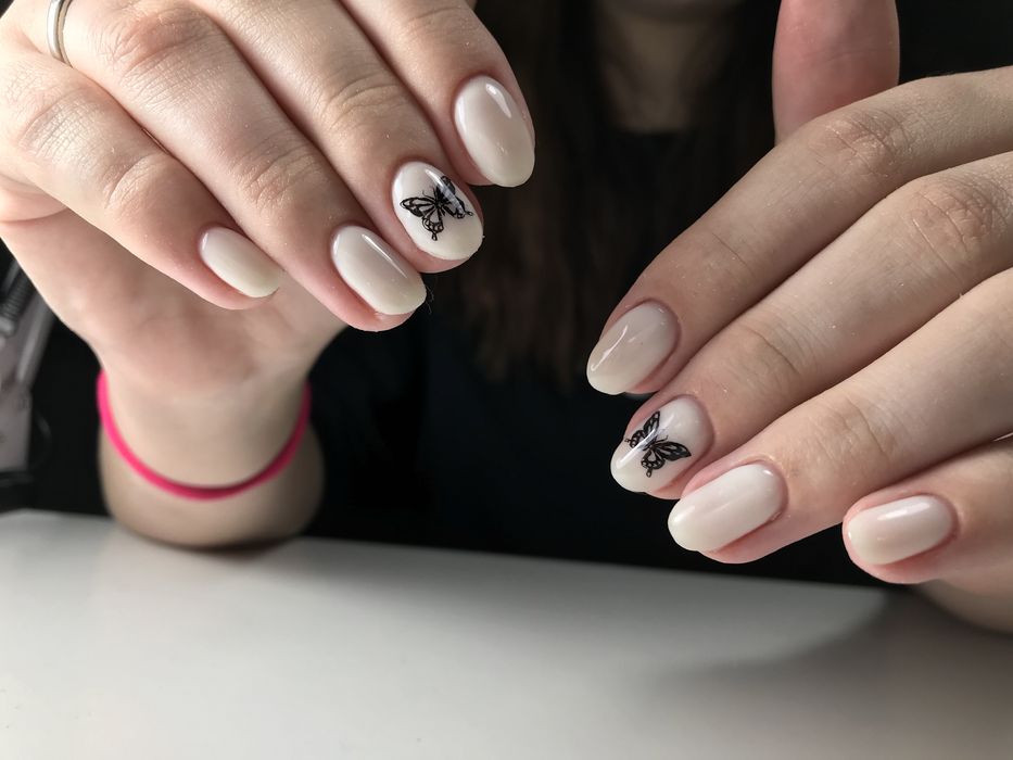 Маникюр, педикюр, шугаринг