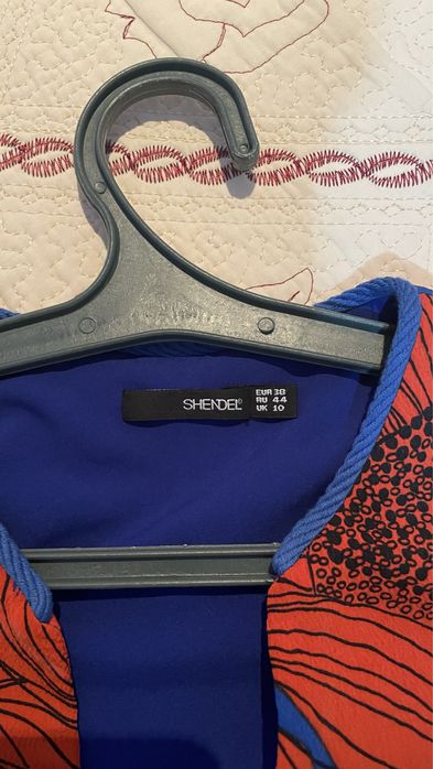 Продам шикарное платье 7500 Made in Italy