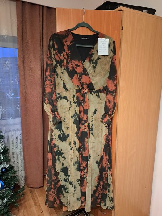 Vând încălțăminte și îmbrăcăminte pt dama