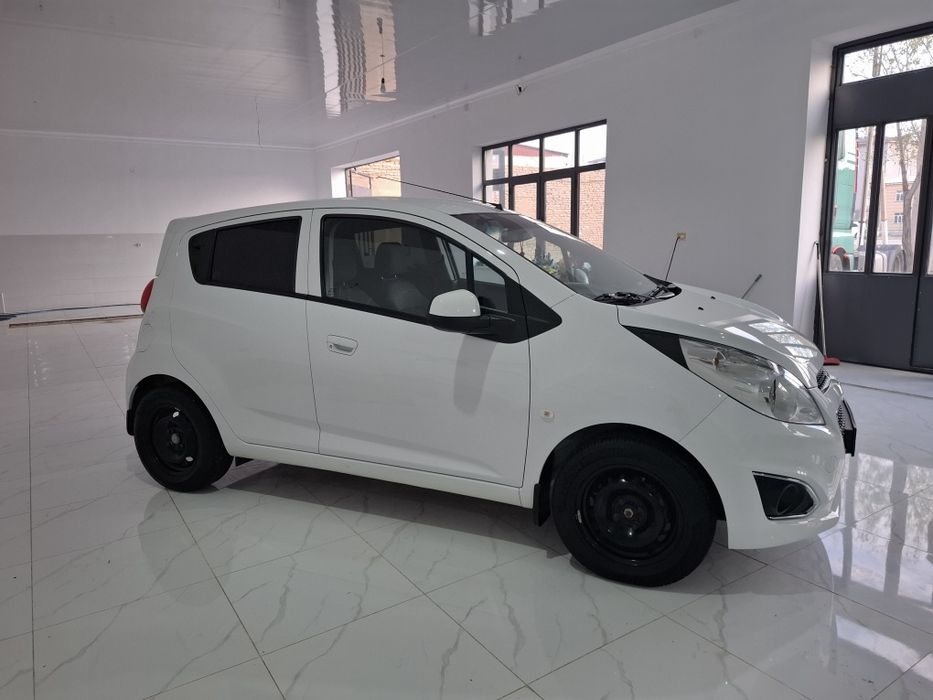 Спарк 3 позится евро