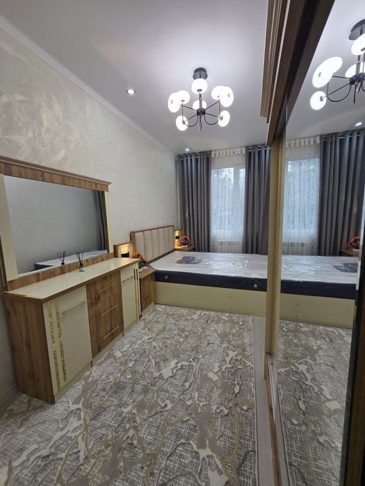 Срочно продаётся квартира Чидонзор район 12- квартил