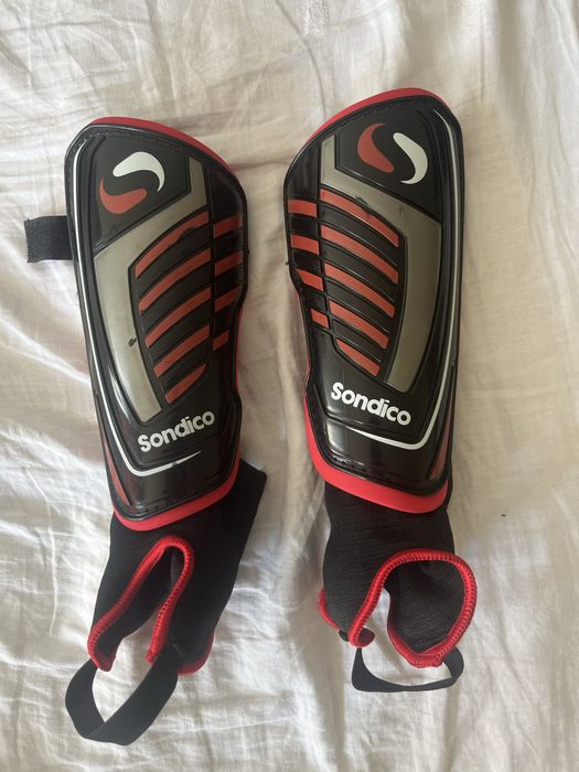 Чисто нови кори за Футбол