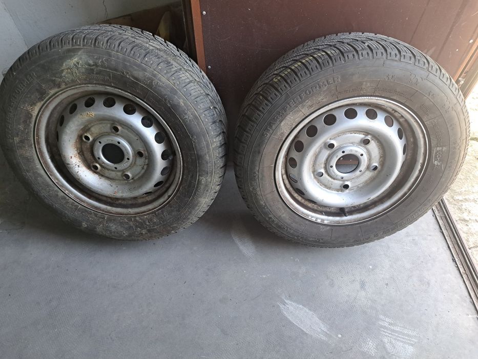 Jante pe 15 cu anvelope iarna ff bune Ford tranzit