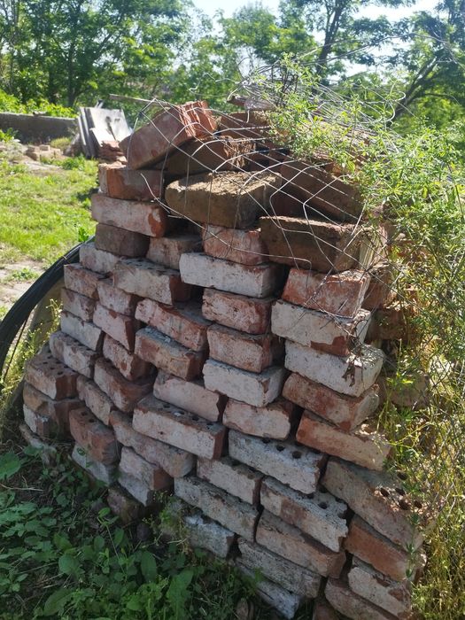 Парчета от тухли единички