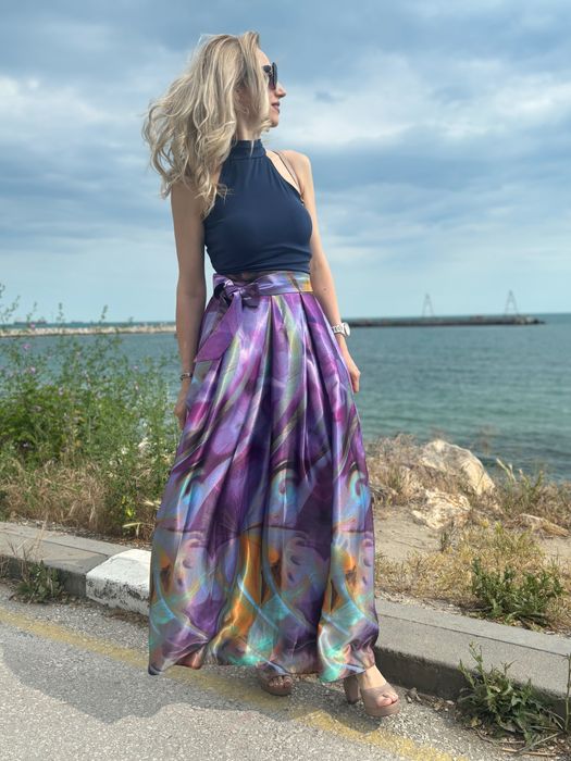 Нова дамска дълга сатенена пола