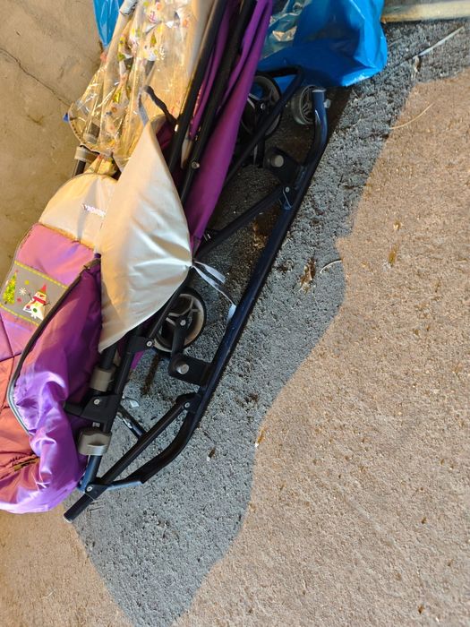 Зимние сани коляска