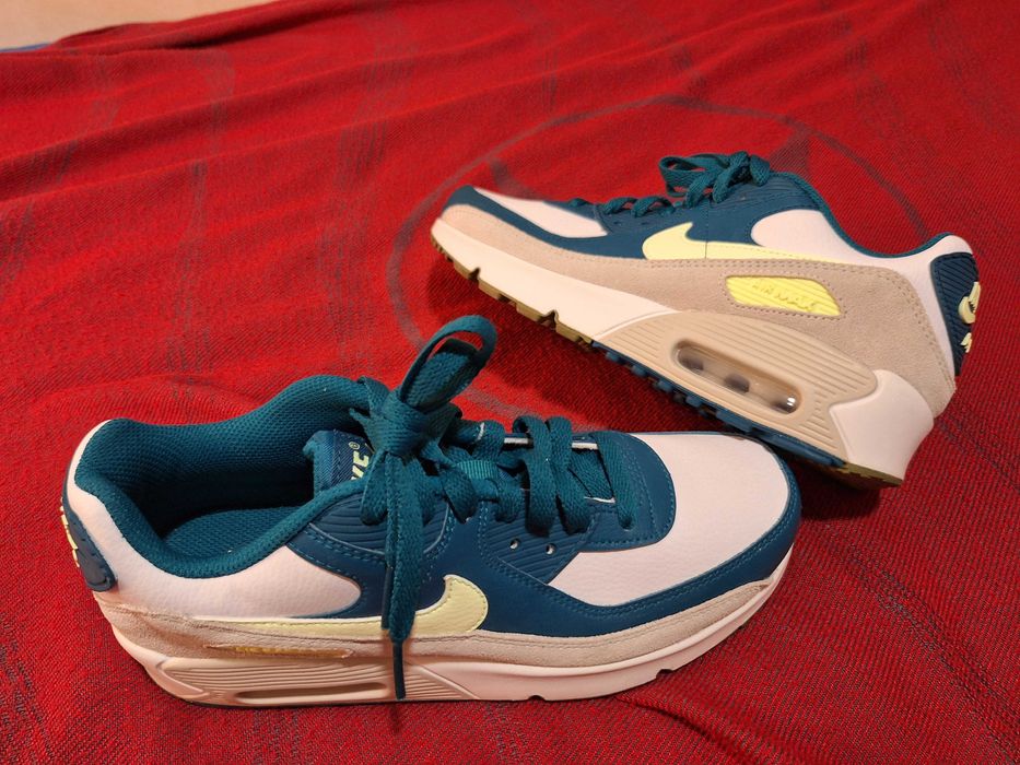Дамски маратонки NIKE AIR MAX 90