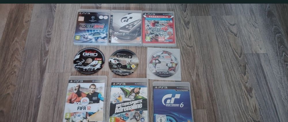 Vind PS 3 cu 2 manete