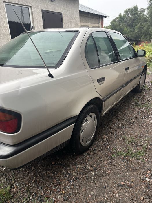 Продам машину Nissan primera