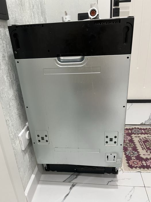 Продам посудамоечную машину