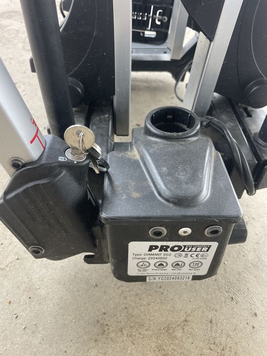 Багажник стойка PRO user холандска за две колела за теглич сгъваема