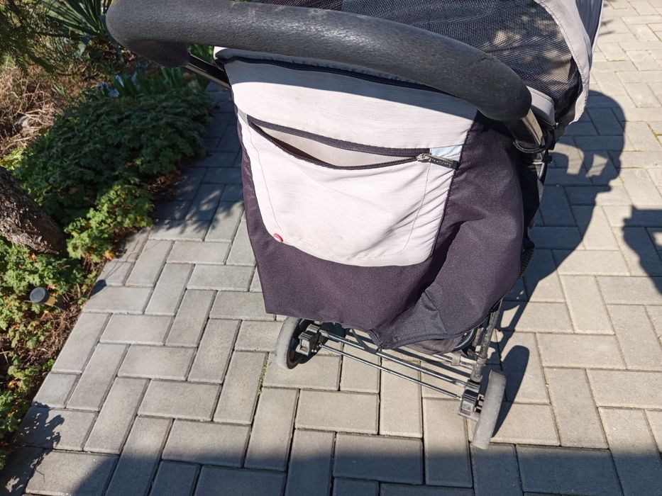 Детска количка и матрак за кошара нов