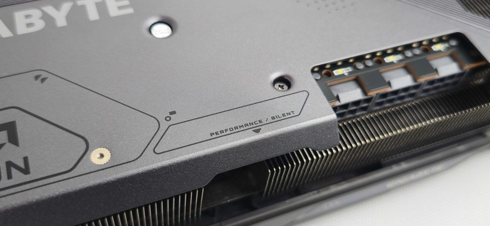 Видео карта Gigabyte Elite RX 9070 XT 16GB GDDR6 AMD Radeon