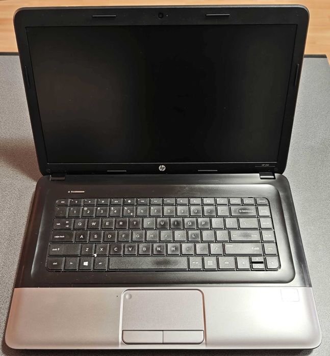 Laptop HP 250 Intel i3-3110M, 4G, SSD 250G, 15.6", WIN10Pro, impecabil